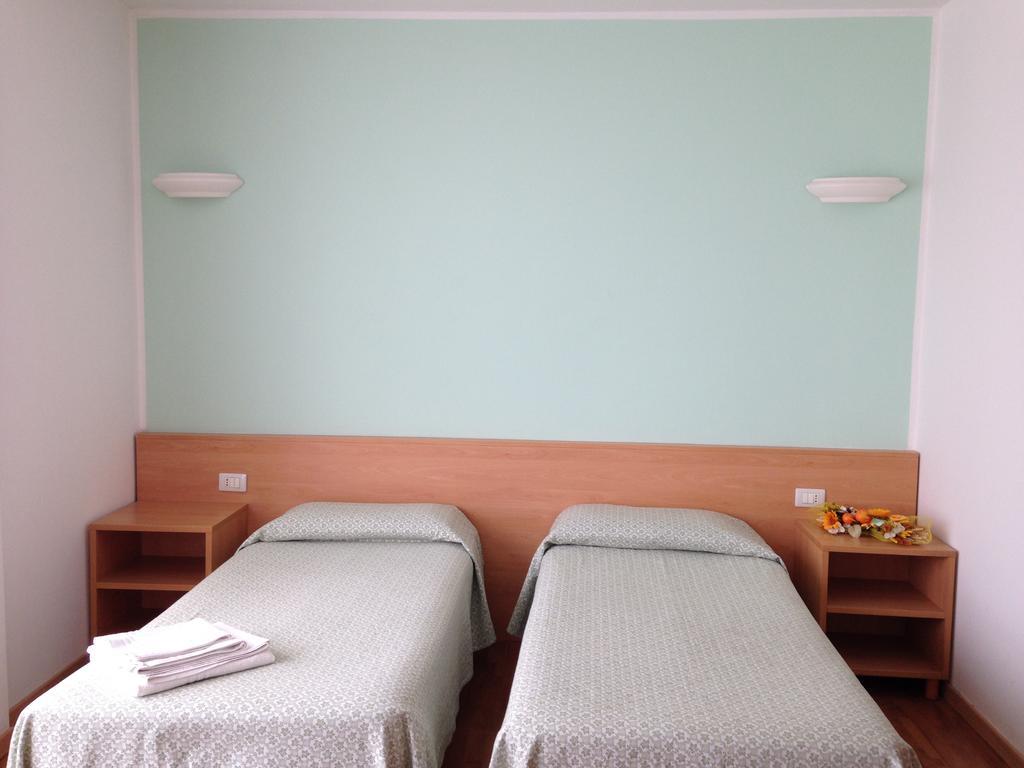 Hotel Roma Cassano Magnago Eksteriør bilde