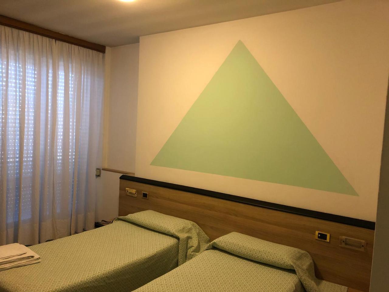 Hotel Roma Cassano Magnago Eksteriør bilde