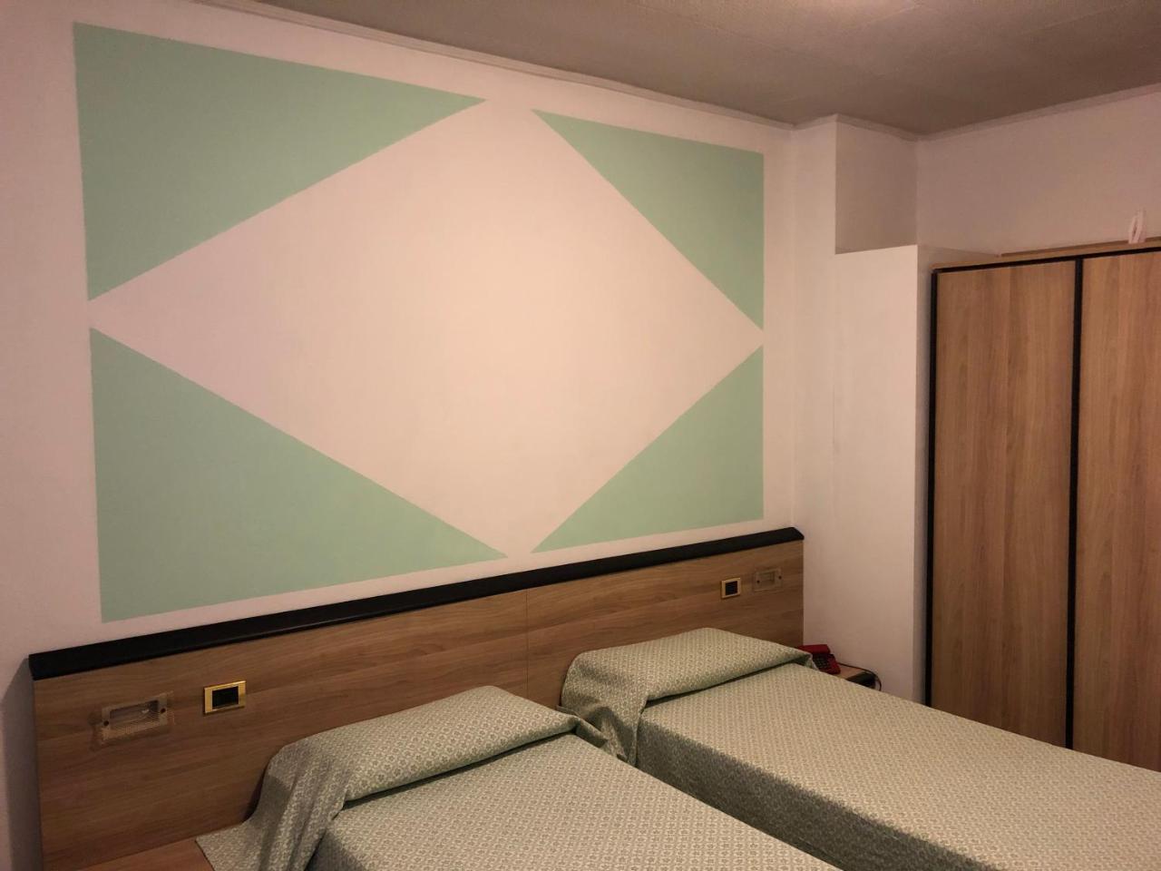 Hotel Roma Cassano Magnago Eksteriør bilde